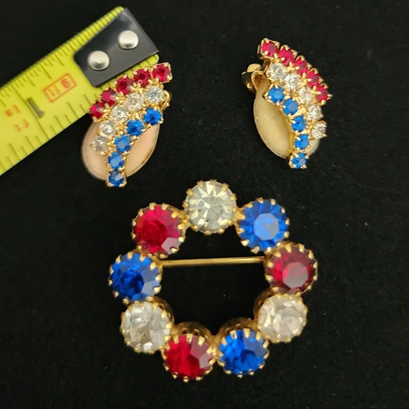 SE3 Elegant Gold-Tone Multicolor Jewelry Set Brooch & Clip Earrings - Picture 5 of 9